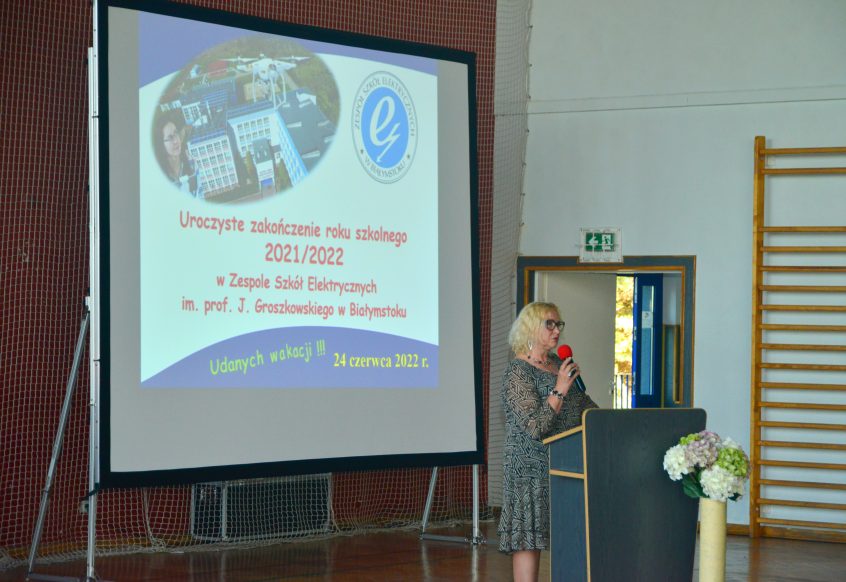 Uroczyste zakończenie roku szkolnego 2021/2022 - wystąpienie Dyrektor Anny Niczyporuk